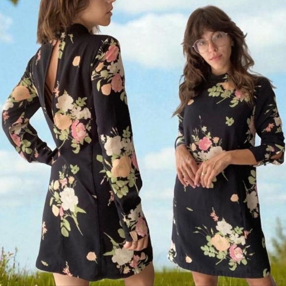 Leith Dresses & Skirts - Leith Whimsigoth black floral long sleeve plunging keyhole back short dress sz S